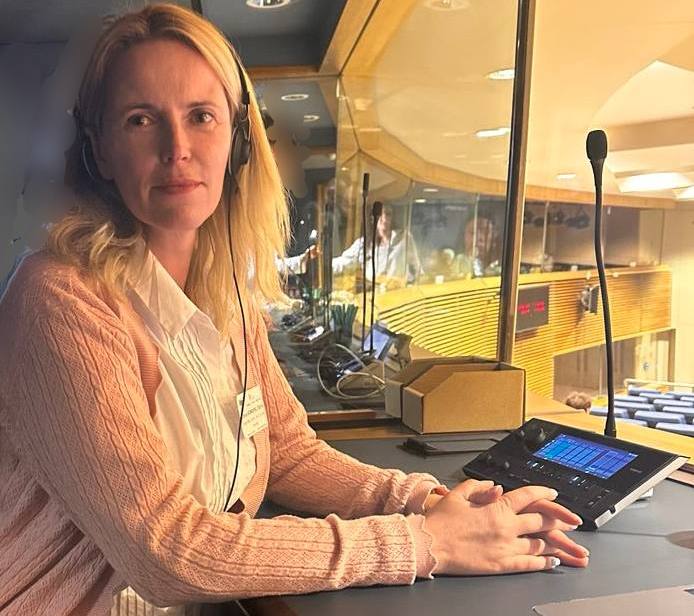 Olena (Elle) Konopeltseva